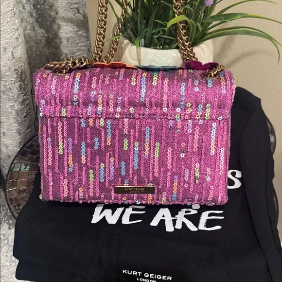 Kurt Geiger London Medium Kensington Daisy Convertible Shoulder Bag - Picture 12 of 16